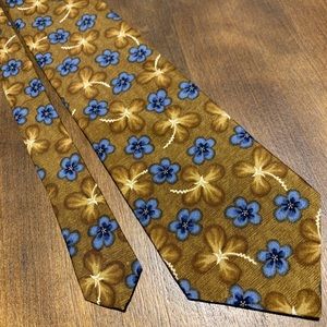 Floral silk neck tie